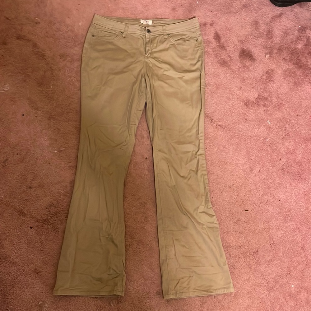 Khaki pants, lightly worn, great condition